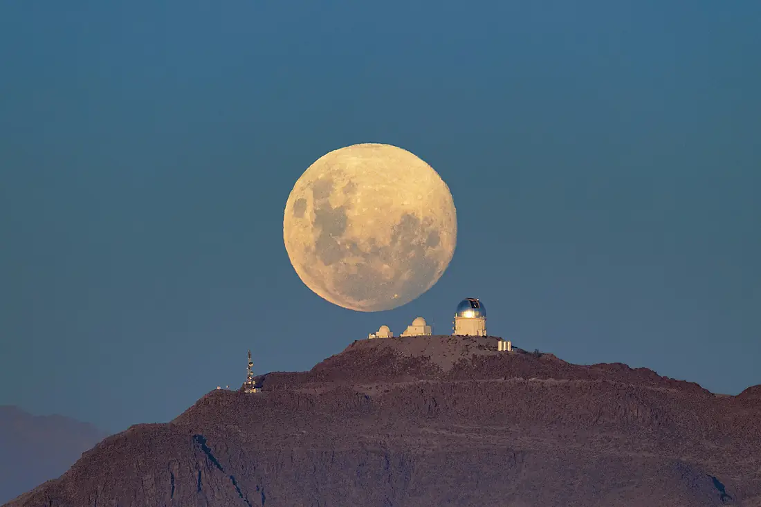 A Cerulean Moonset over CTIO (B View) (iotw2523b)