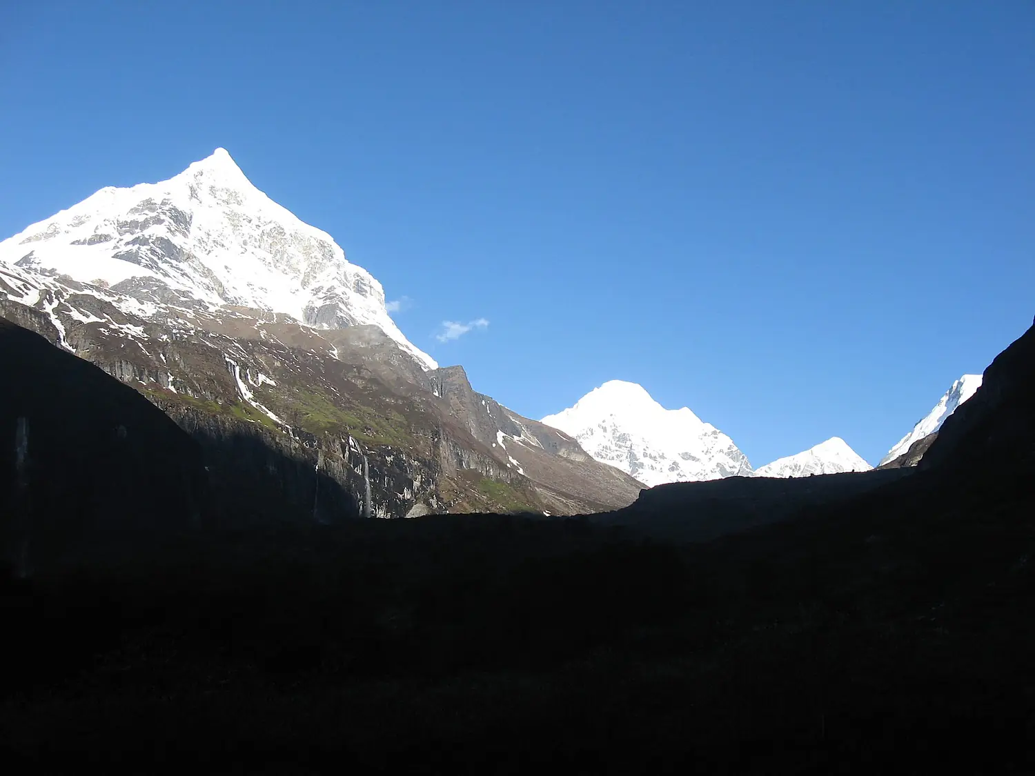 Makalu 10048