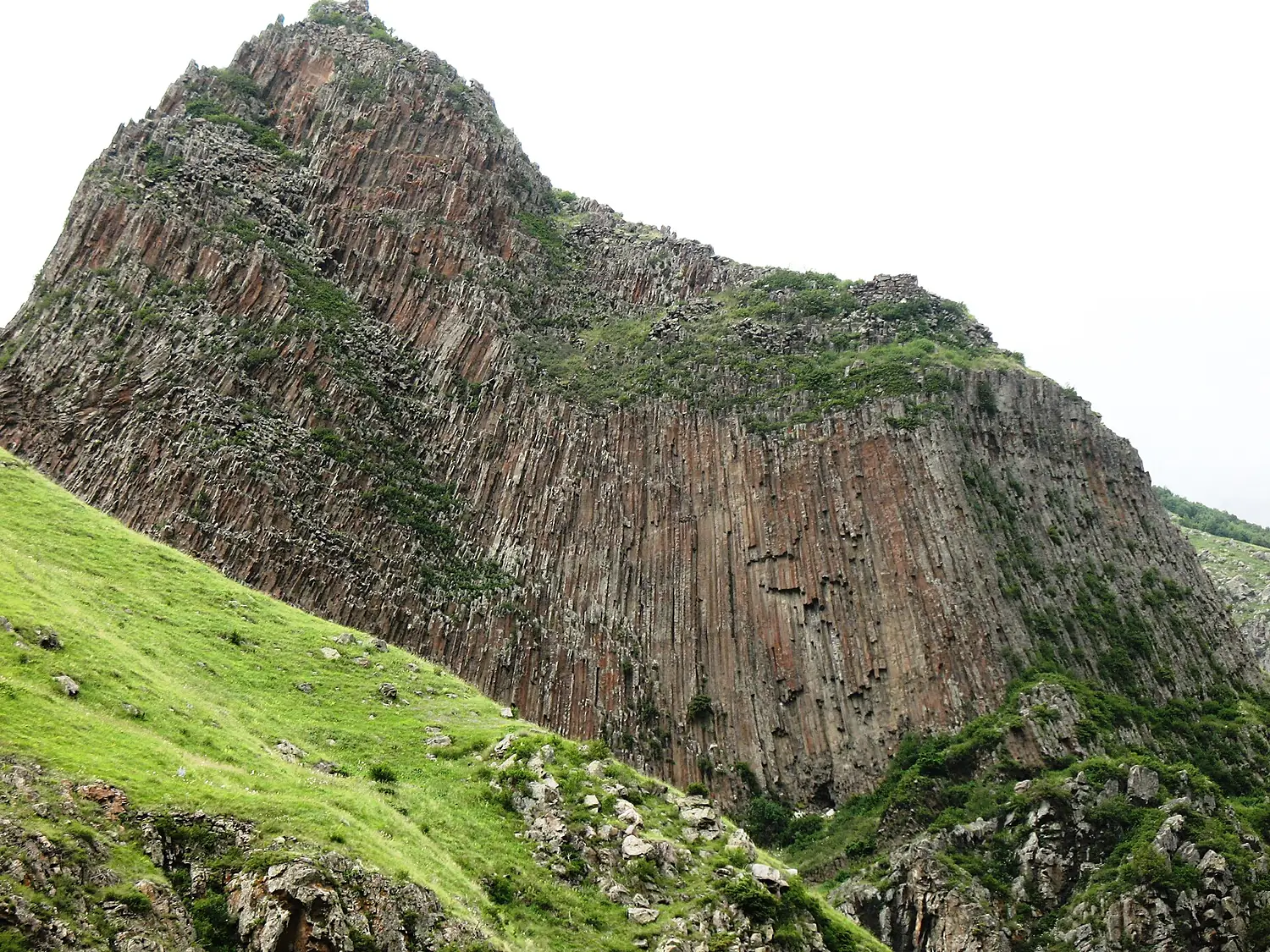 Dariali gorge mountain - panoramio