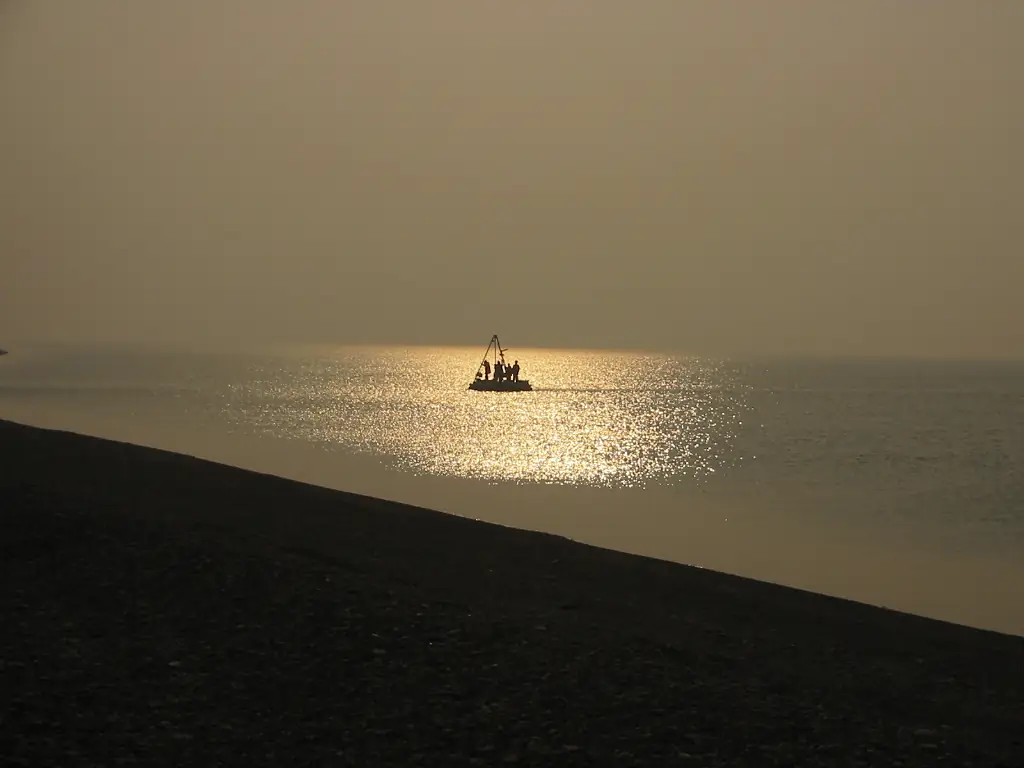 AWI's (Alfred-Wegener-Institut) drilling platform "Mosqito" on El'gygytgyn lake - panoramio