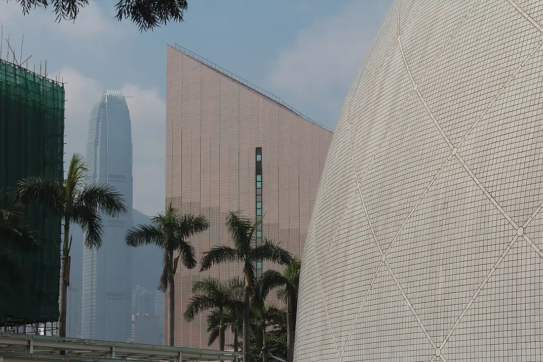 Hong Kong layers (30177165843)