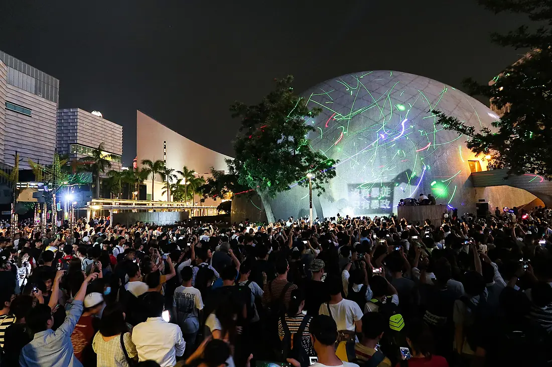 HK laser pen protest 20190807