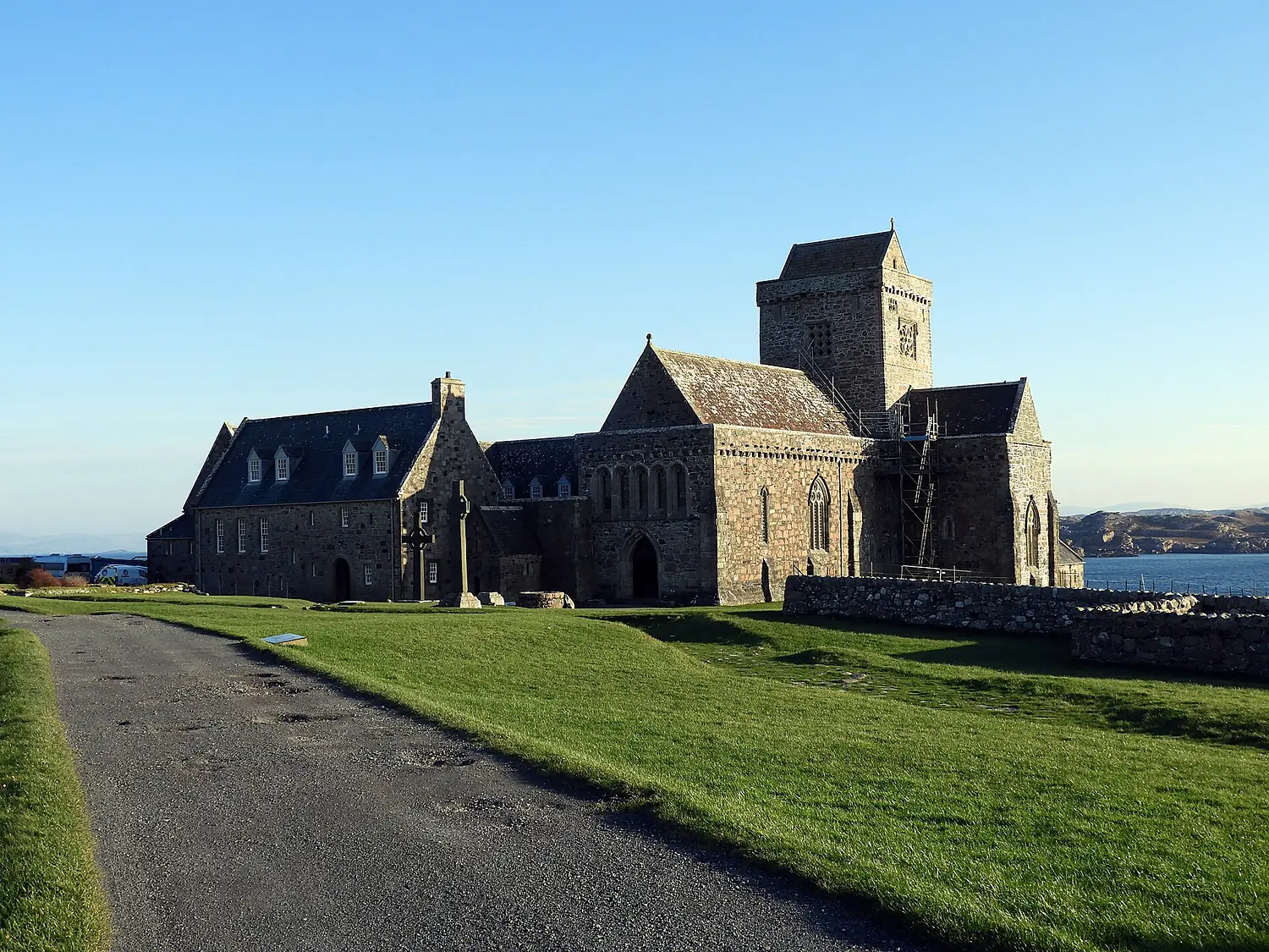 Iona Abbey (45322644484)