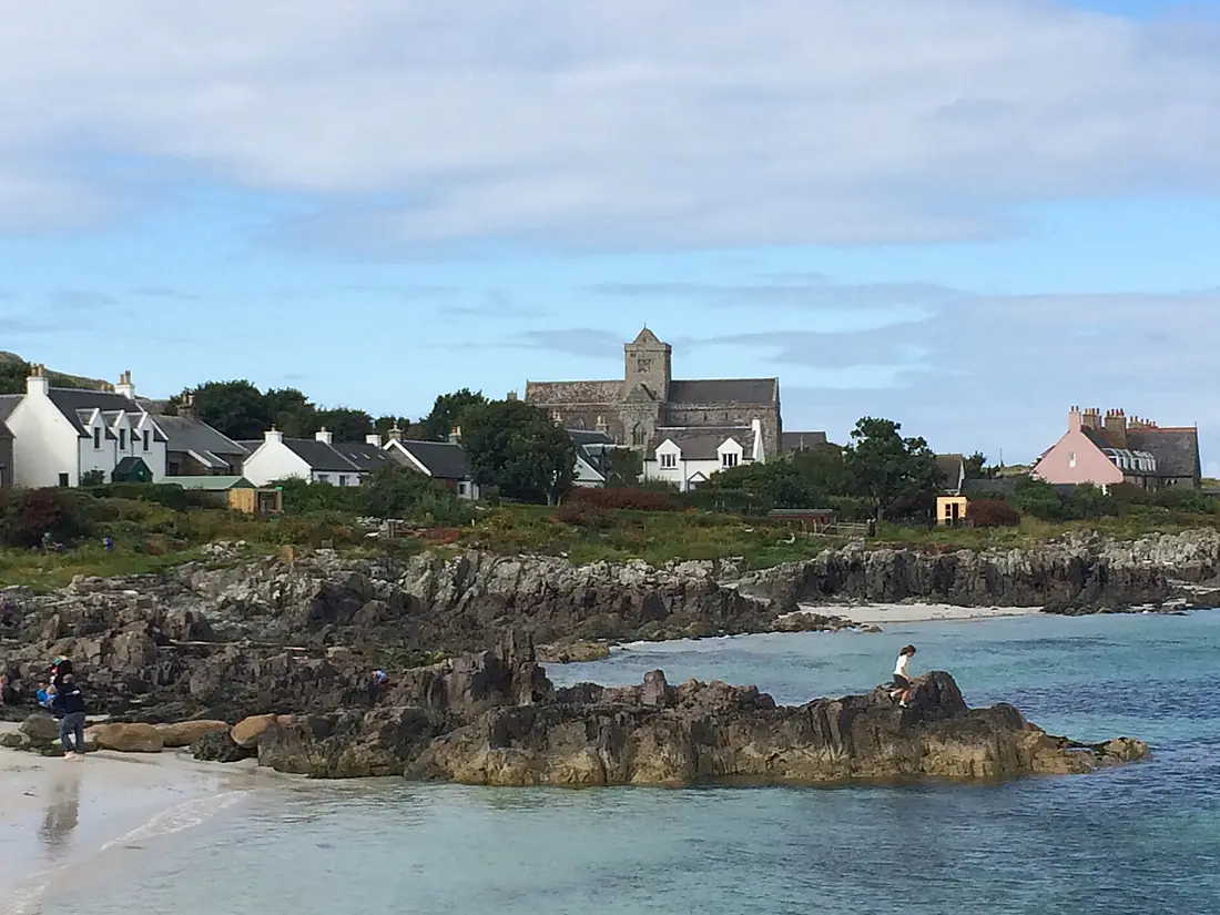 Iona (15020668711)