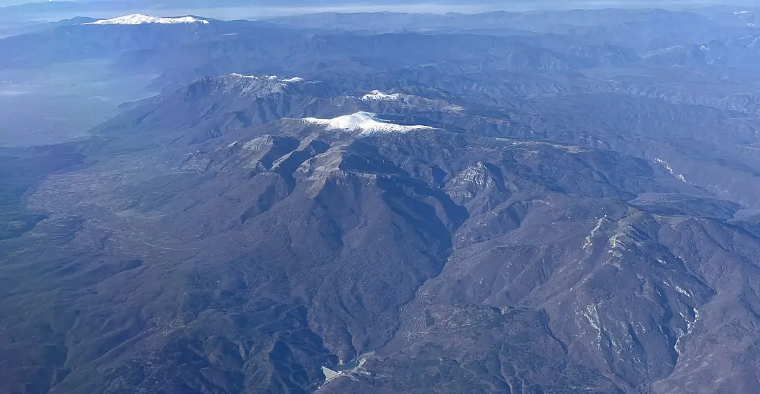 Aerial view of Tzena Mountain from the east