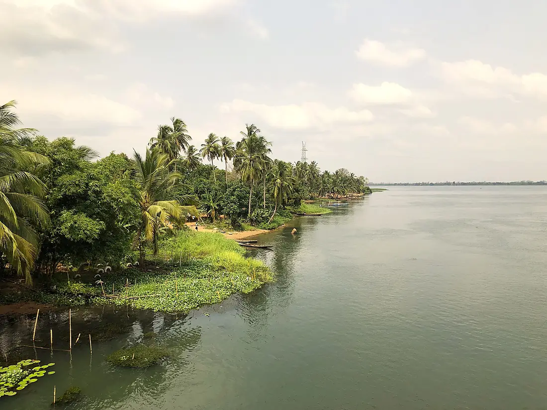 Volta Lake, Sogakope 2