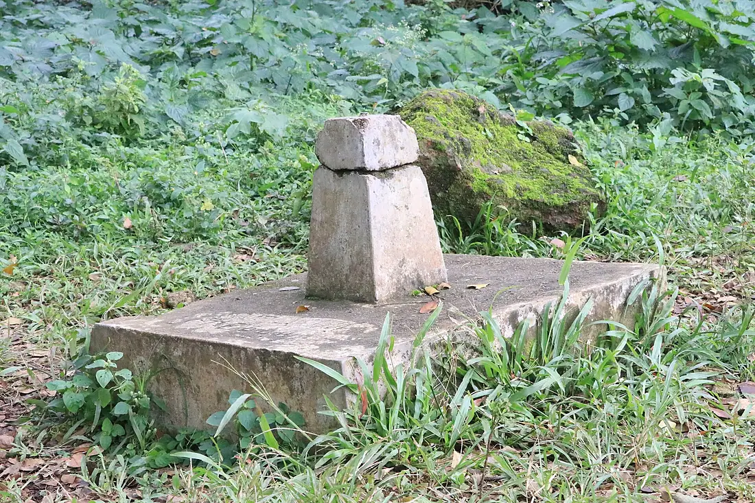 BORNE FRANCAISE DU PIC D'AGOU