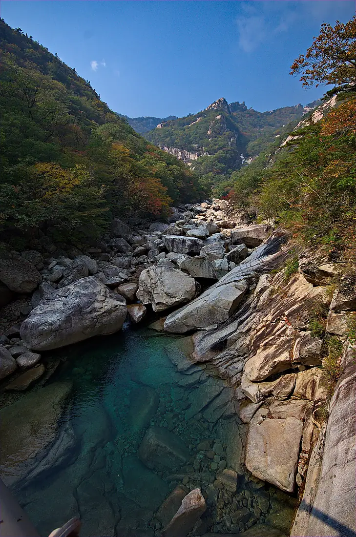 0390 - Nordkorea 2015 - Kumgang Gebirge (22543897207)
