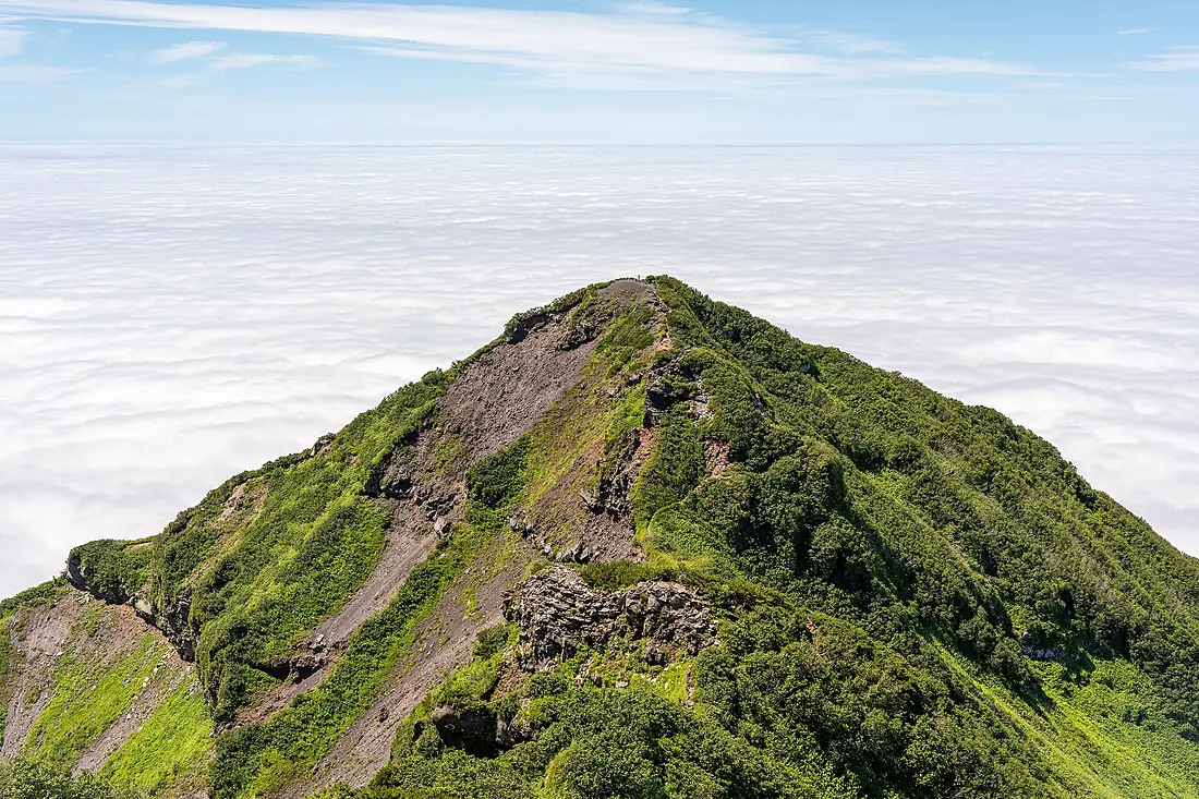 Mount Rishiri hiking (52357158846)