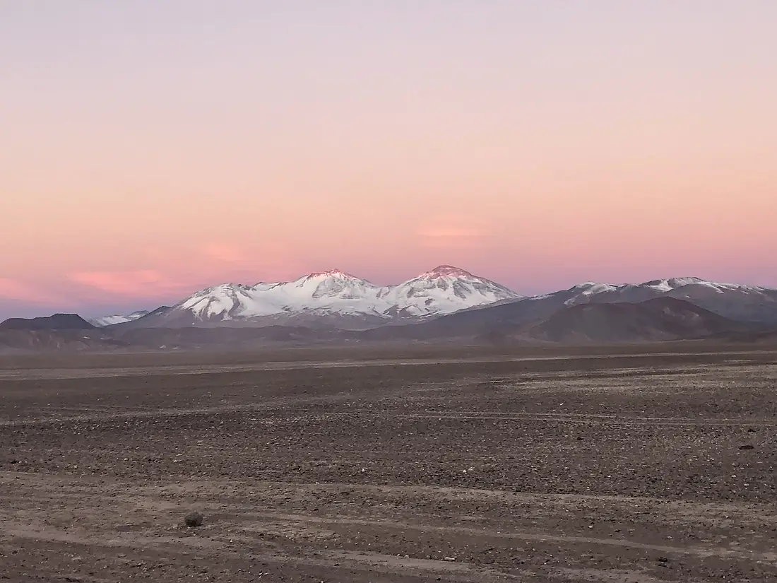 Atardecer nevado tres cruces
