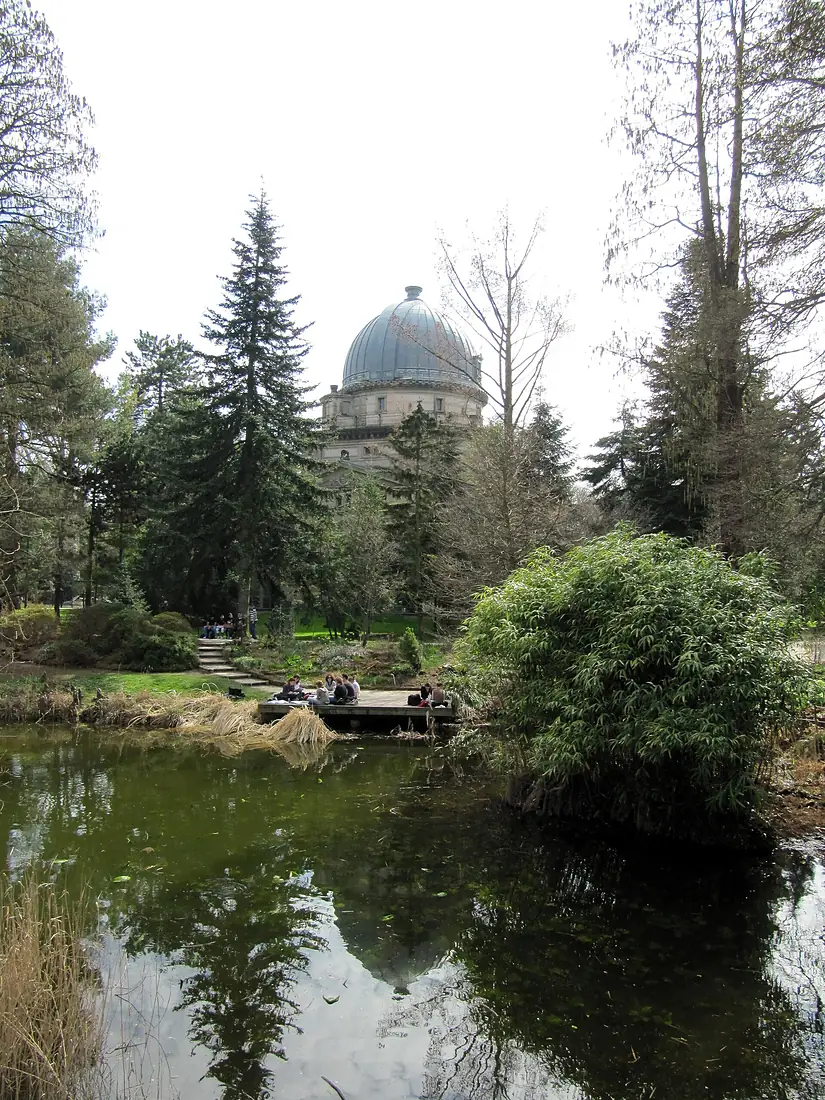 Jardin botanique de Strasbourg - étang et observatoire astronomique