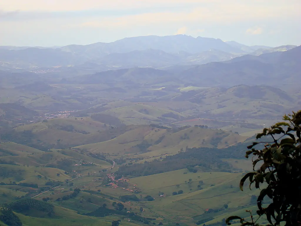 Dias,Piranguinho,São José do Alegre e Pico dos Marins - panoramio