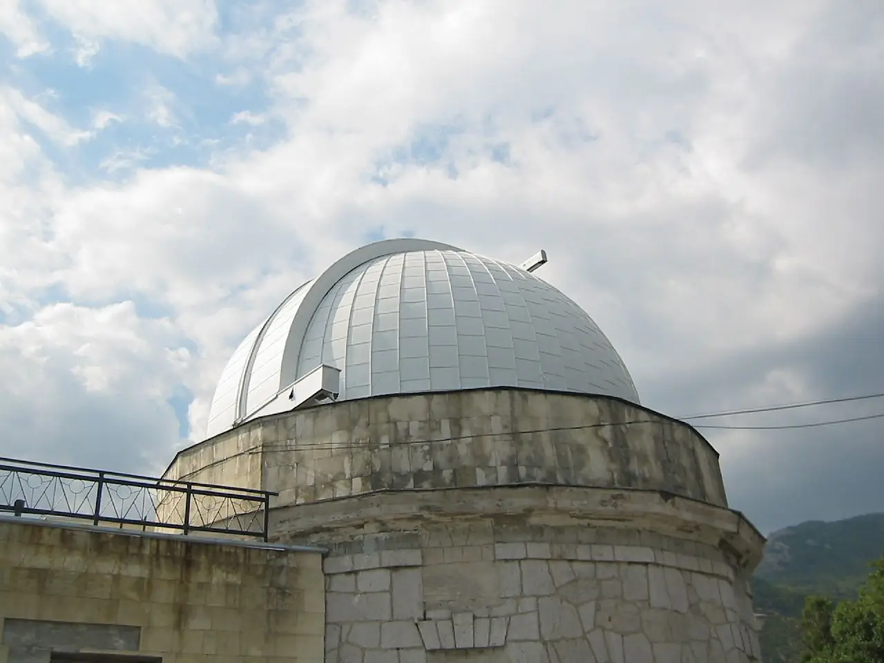 The Crimean Astrophysical Observatory telescope (2005-09-290)