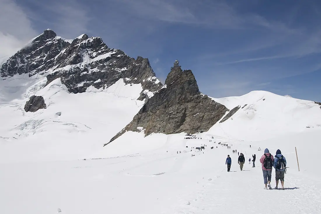 Jungfraujoch - Mönchsjoch Hut trail - 5