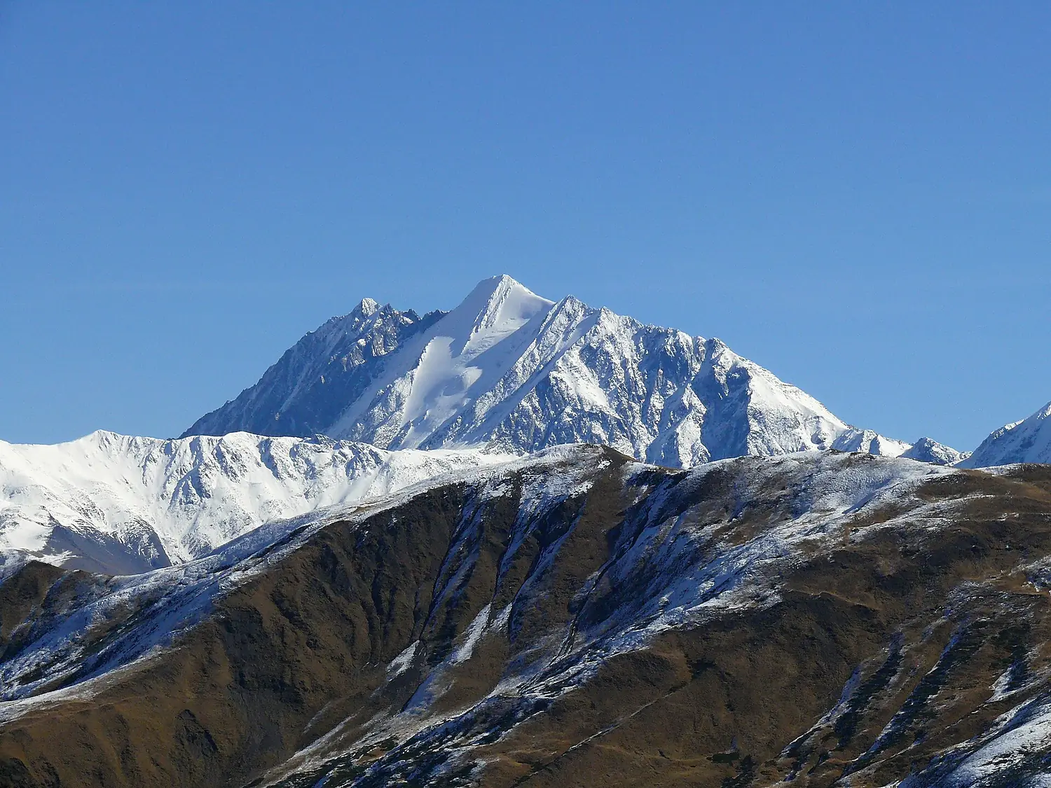 Tebulosmta viewed from main ridge near დათვისჯვარი უღ