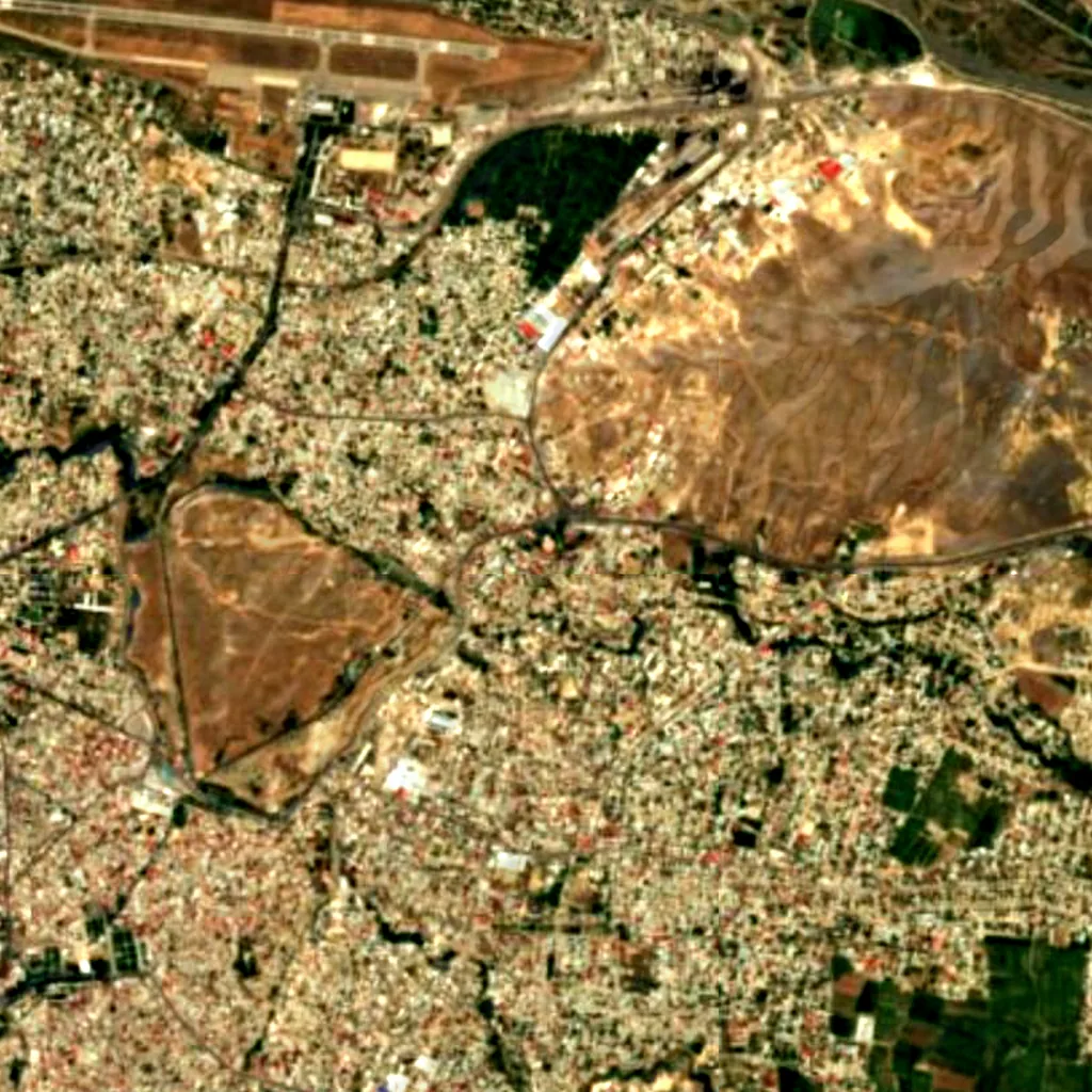 Observatorio de Ulugh Beg visto desde arriba (Sentinel-2)