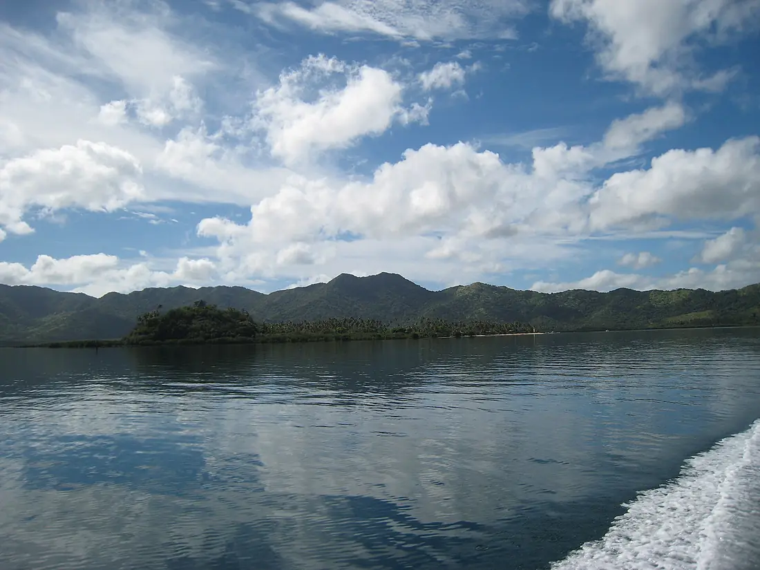 North Shore Vanua Levu from Utulei Reef - panoramio