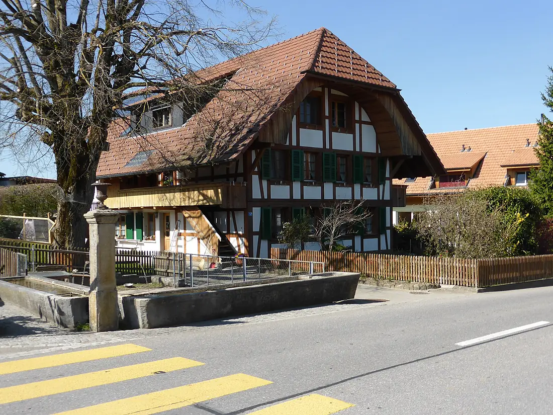 Bauernhaus am Salzgaessli P1000014